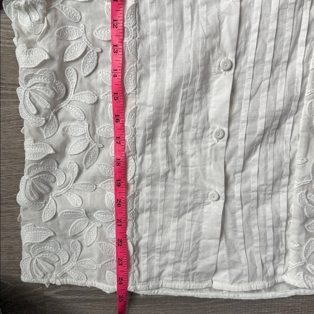 Waimari Magnolia Floral Button-Up Blouse Small - Picture 13 of 13